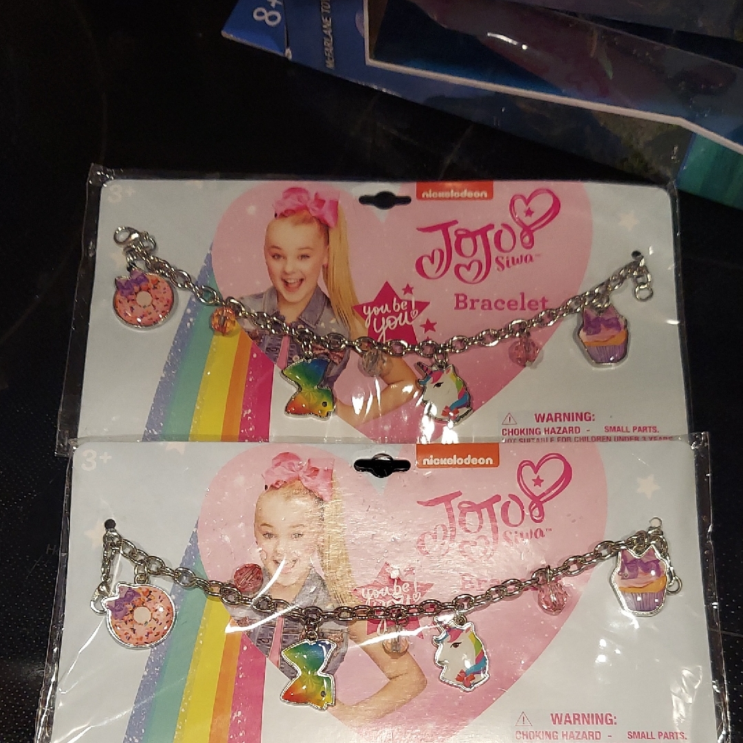 Jojo Siwa Charm Bracelet (2 Ct)